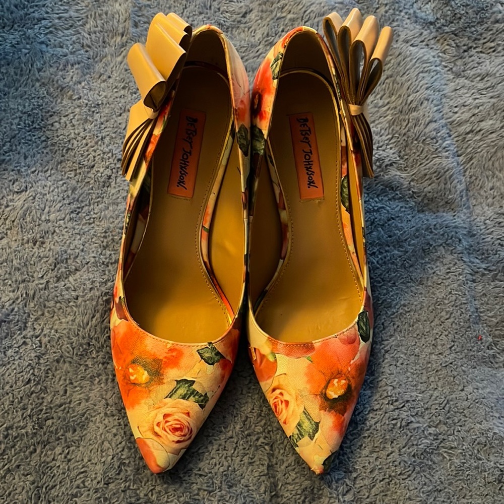 Betsey johnson shoes